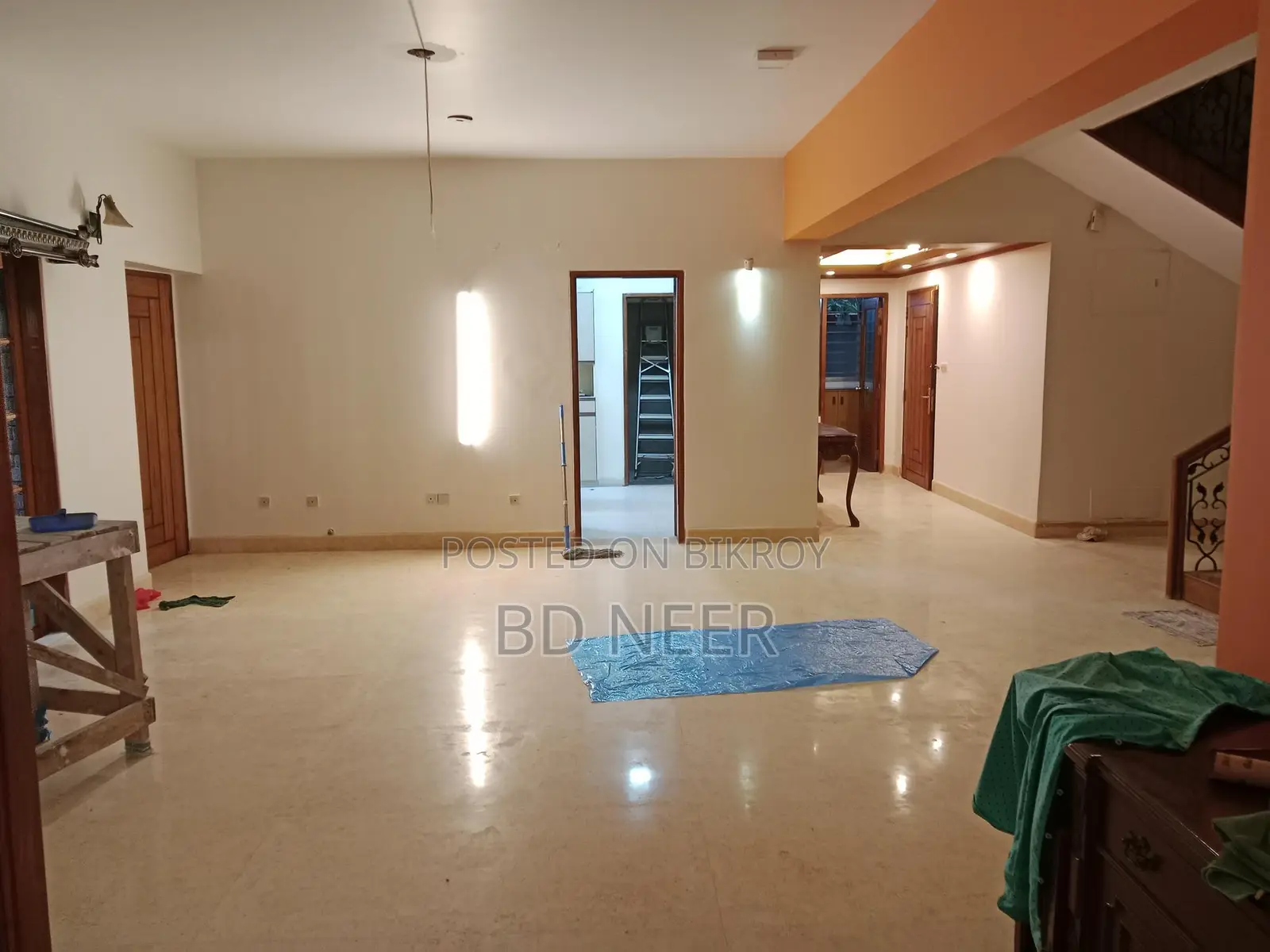 Duplex semi furnish 4 Bed room apt rent in banani North