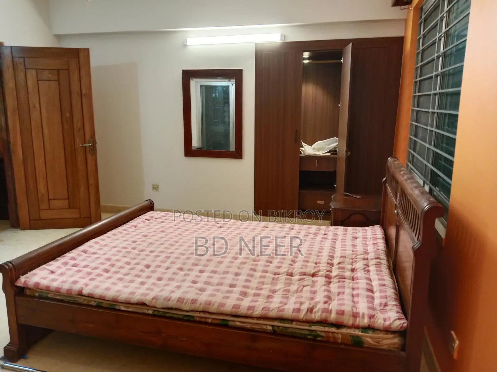 Duplex semi furnish 4 Bed room apt rent in banani North