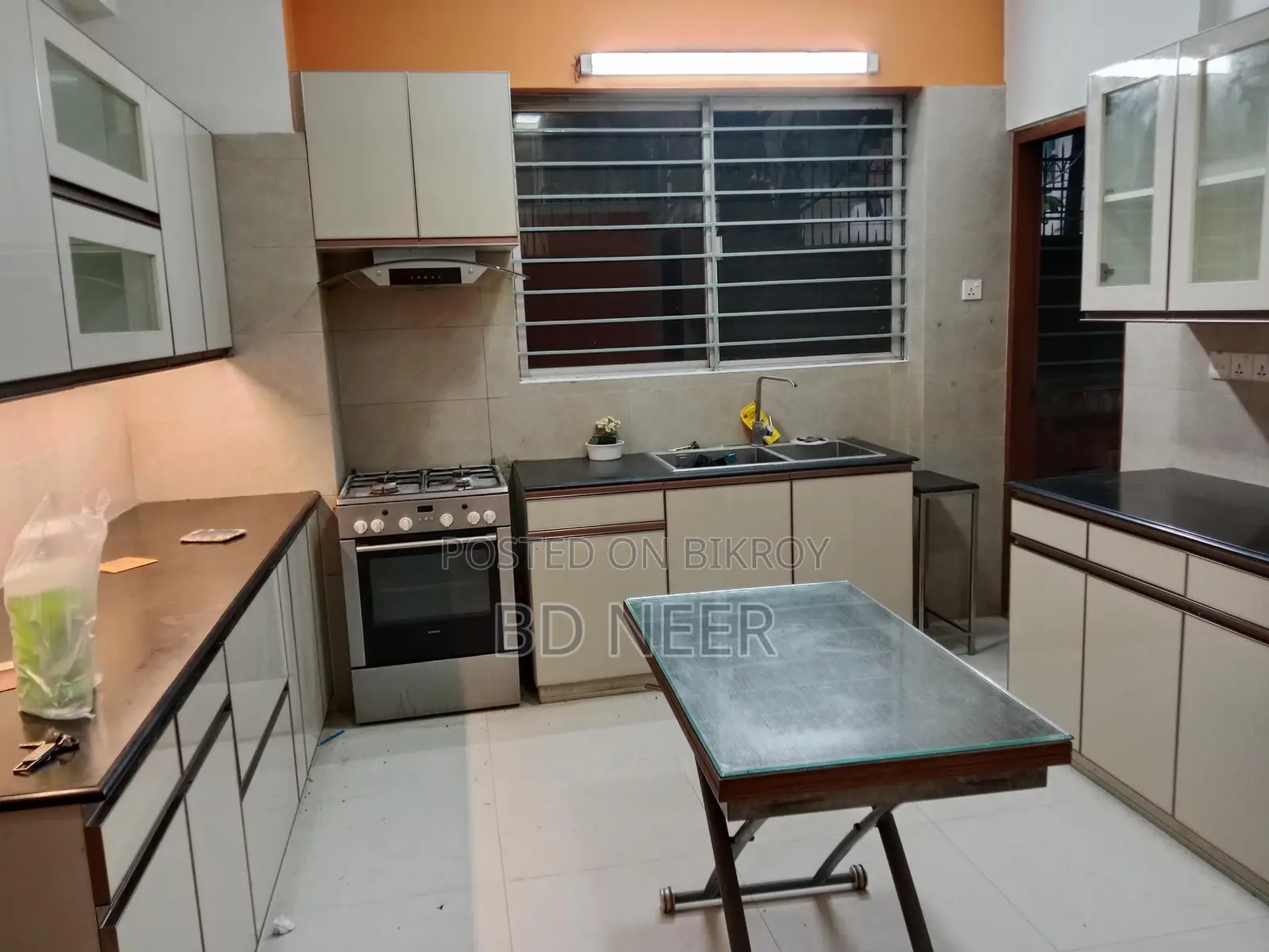 Duplex semi furnish 4 Bed room apt rent in banani North