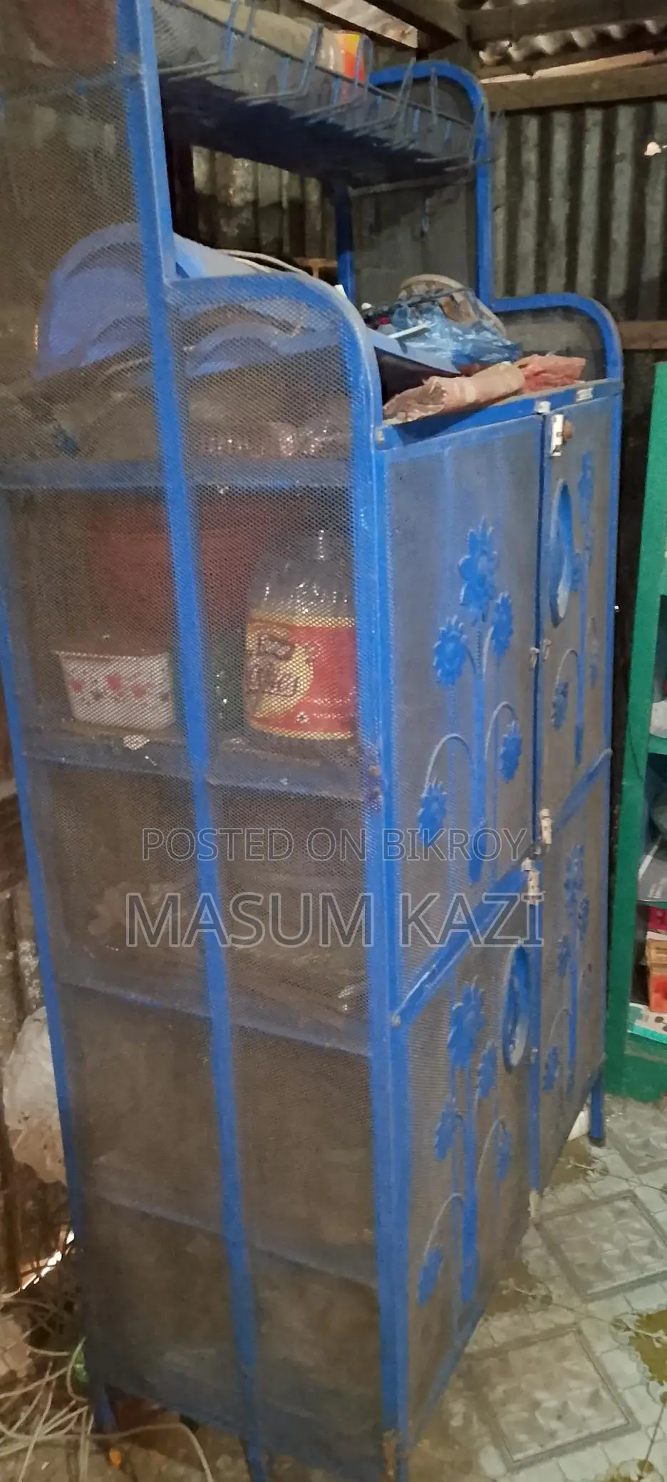 স্টীল এর রেক বড় সাইজ