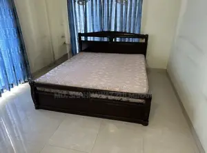 কিং সাইজ বেড