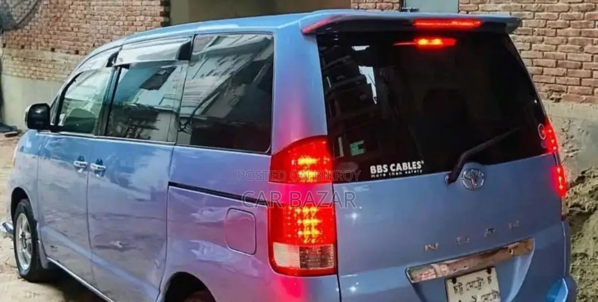 Toyota Noah S GRADE SKY BLUE 2003