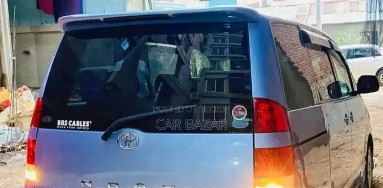 Toyota Noah S GRADE SKY BLUE 2003