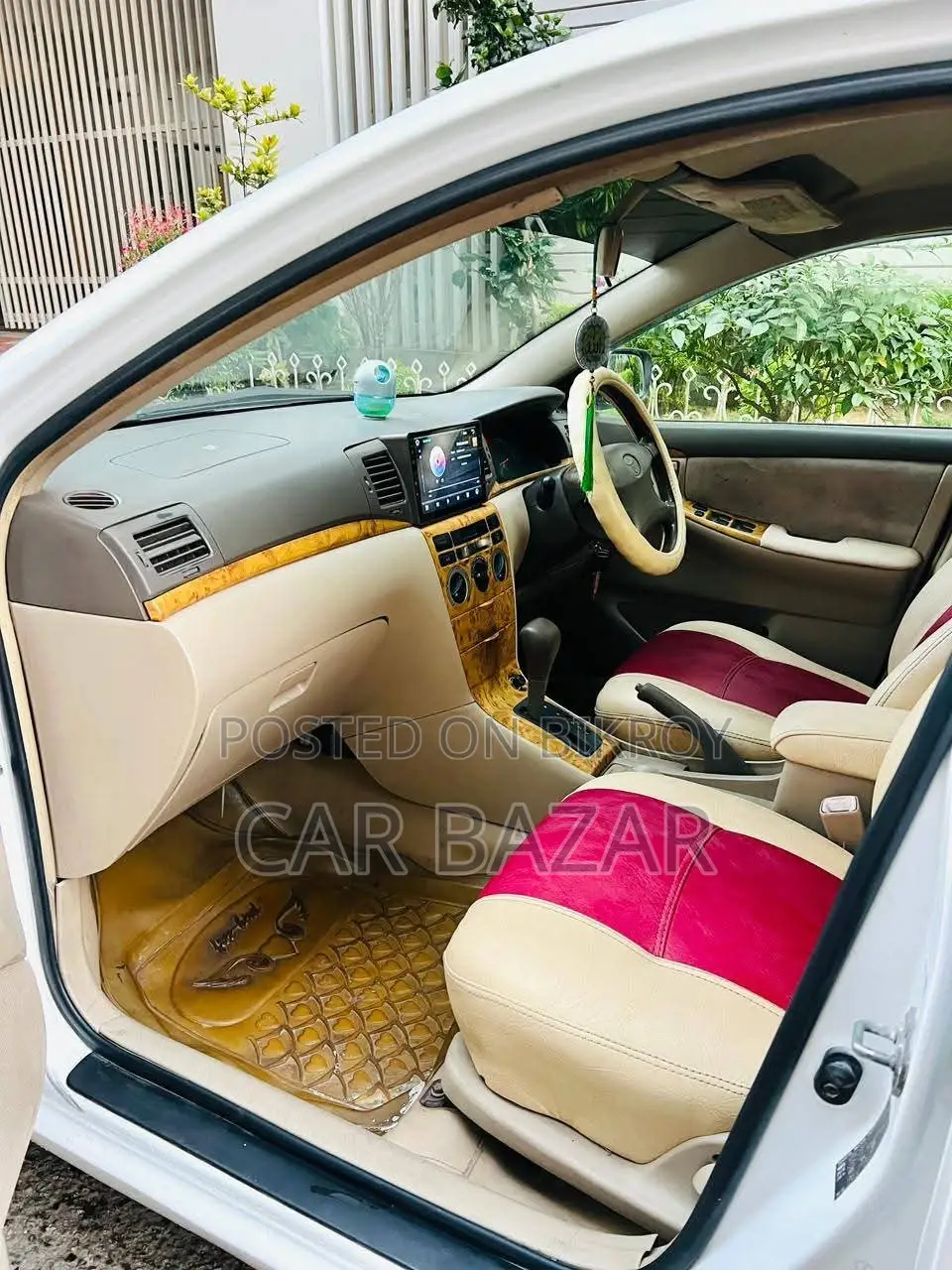 Toyota Corolla Sedan 2004 White
