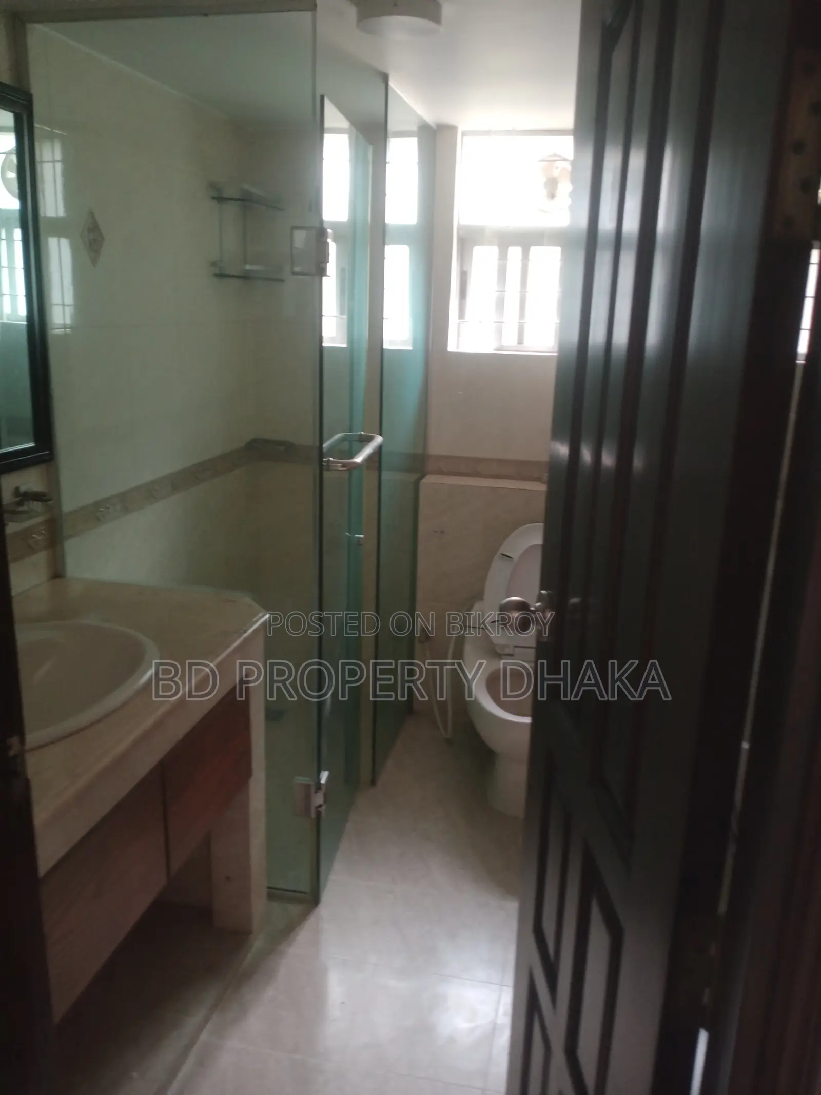 Luxurious 4Bed flat for rent in Banani