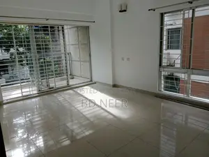গুলশান-২ এ ২৭০০ বর্গফুটের চমৎকার ৩ বেডরুমের অ্যাপার্টমেন্ট ভাড়া হবে