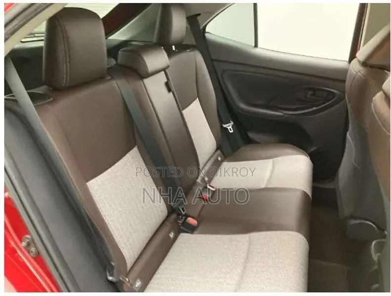 Toyota Yaris Cross HYBRID Z LEATHER PKG 2021