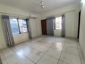 3Bed Un-Furnished Apartment For Rent In South Banani