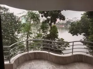 lake view 3800 sft 4 Bed room apt available in Gulshan