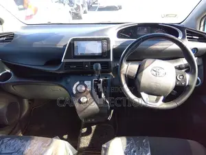 Toyota Sienta G QUERO 2020