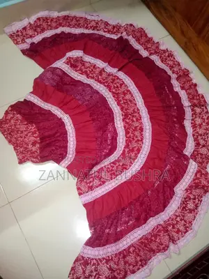 লং মেরুন স্কার্ট