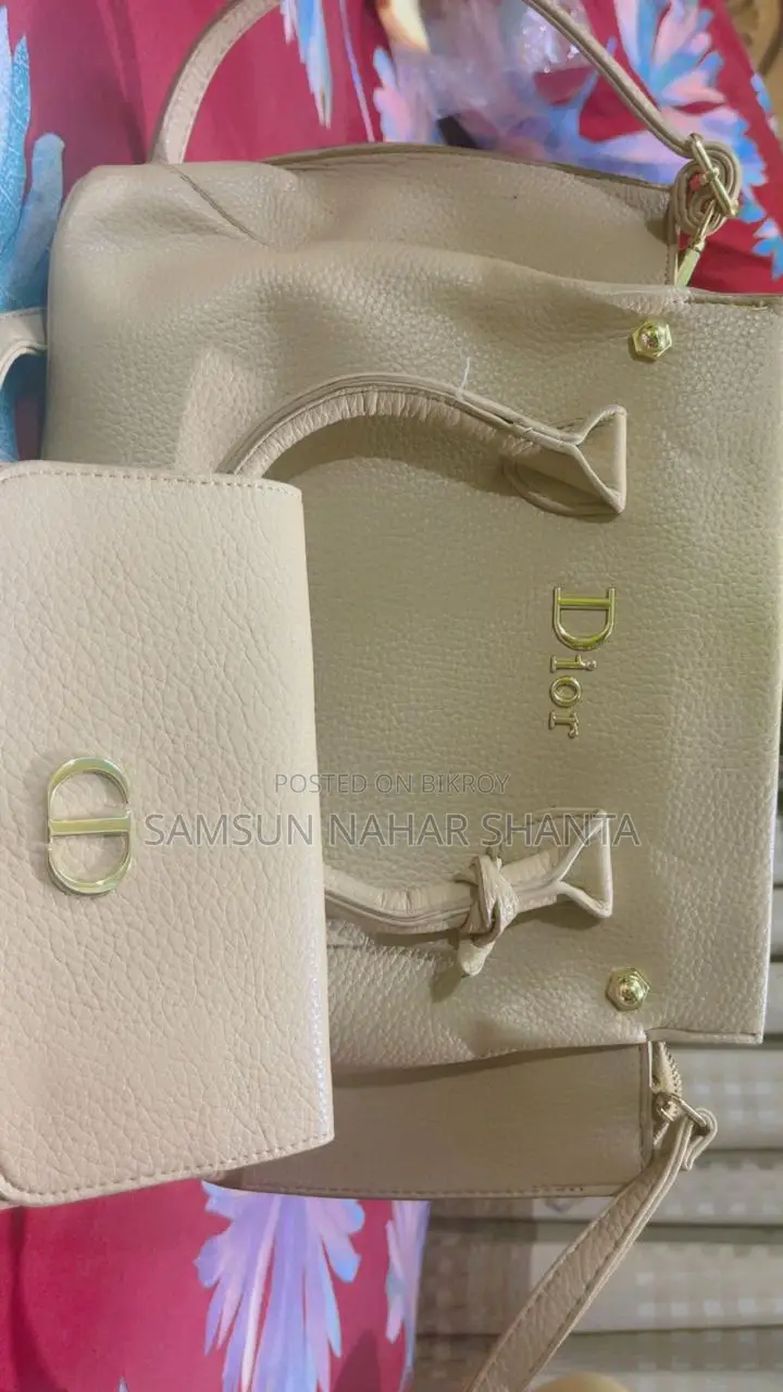 Stylish Ladies Handbag With Wallet Set (Cream Color) – Used Like New