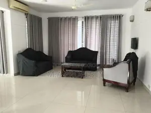 ফুল ফার্নিশড ৩-বেডরুম ২২০০ বর্গফুট গুলশান নর্থ