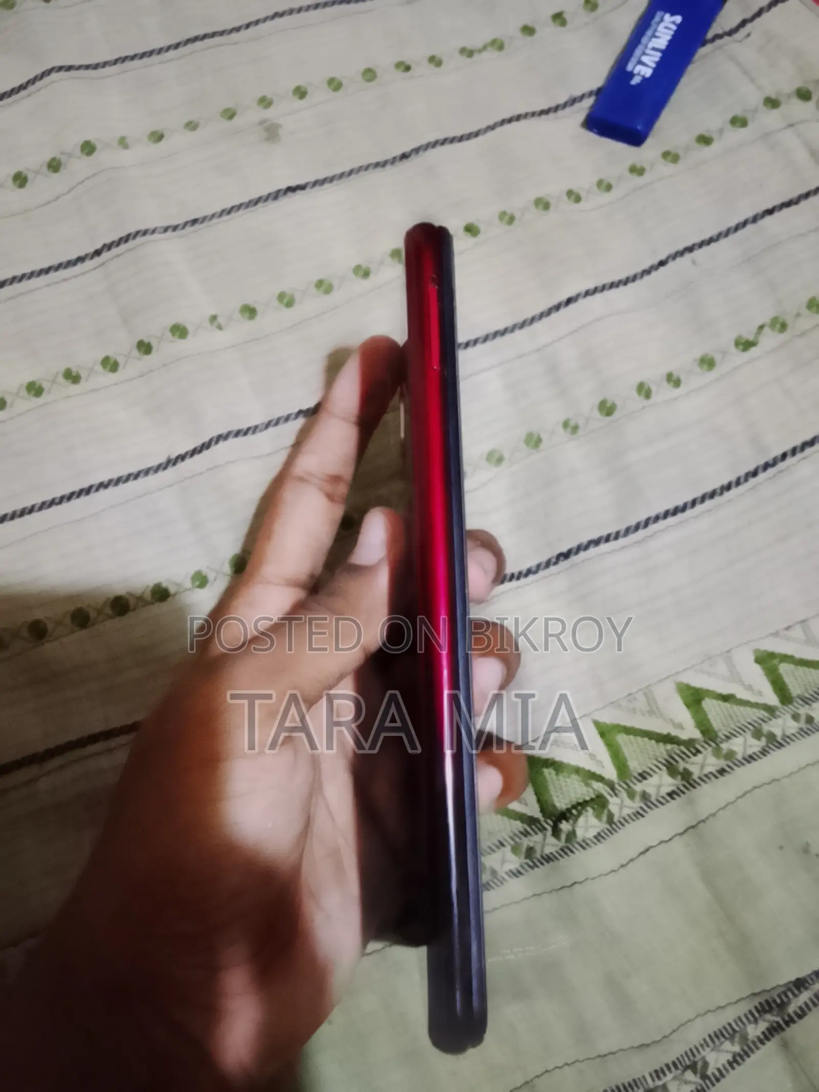 Vivo Y17 256 GB Red
