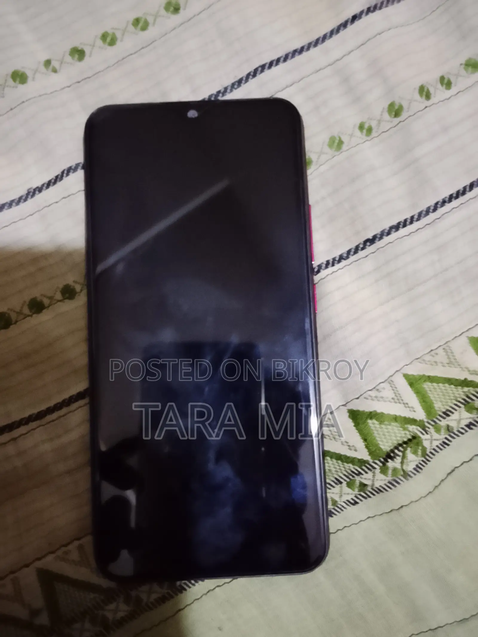 Vivo Y17 256 GB Red