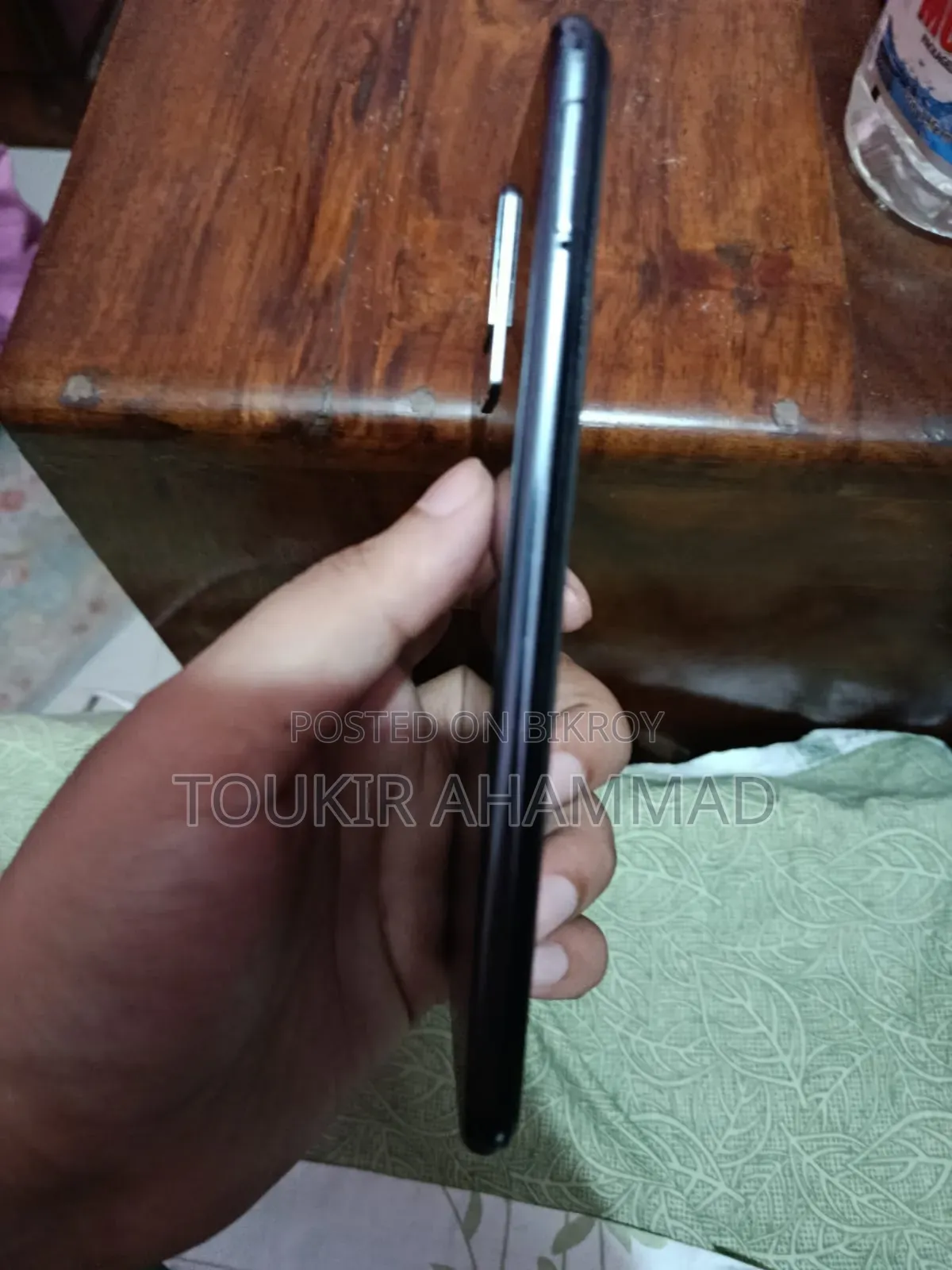 Vivo V21e 128 GB Black