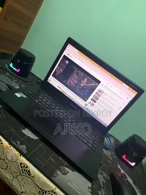 Laptop 8GB Intel Core i3 HDD+SSD 1T