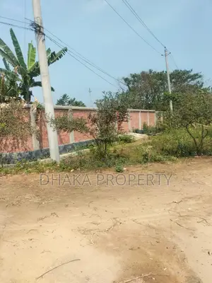 5 Katha Park Lake East at Sector-16/D