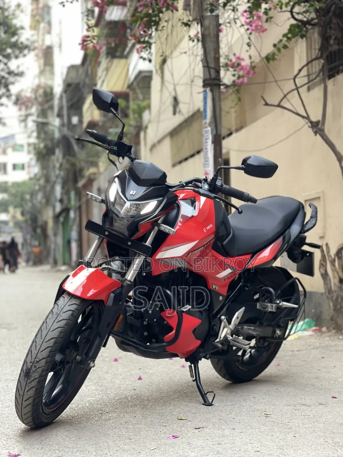 New Hero Thriller 160R 2025 Red