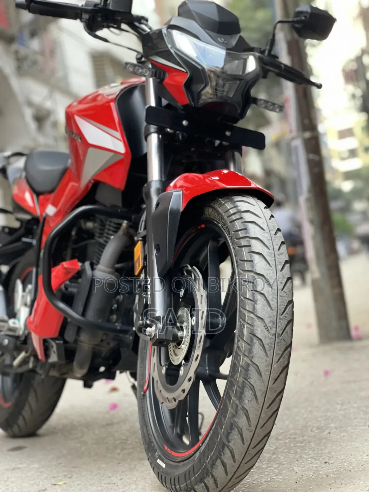 New Hero Thriller 160R 2025 Red