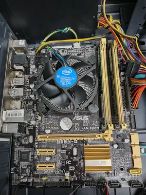 Desktop Computer 4GB Intel Core I3 HDD 500GB