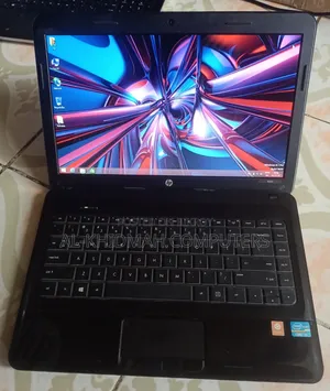 Laptop HP Pavilion 14-Ce1000 4GB Intel Core I5 HDD 500GB