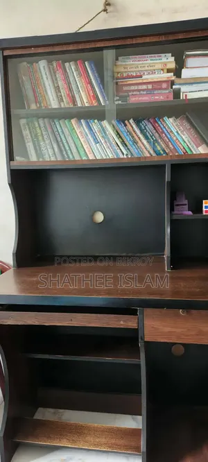 Computer Table (Wooden, Good Condition)