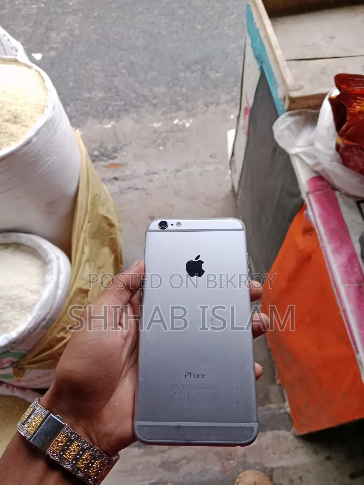 Apple iPhone 6s 16 GB White