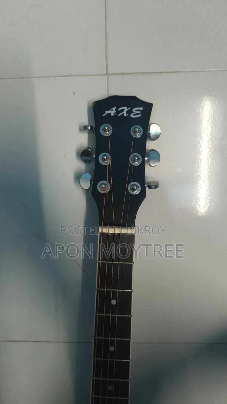 Axe Guitar