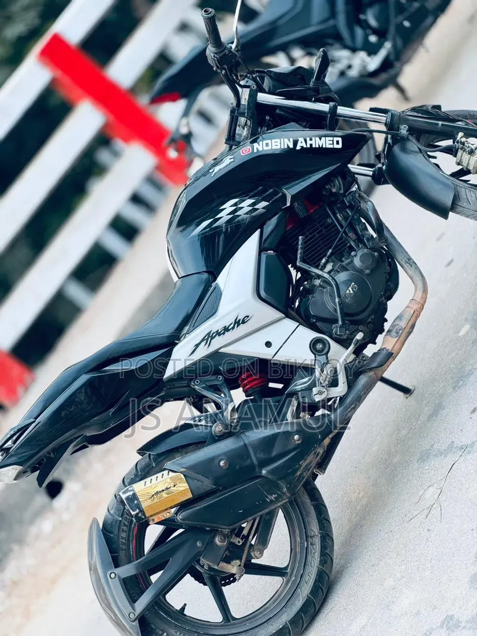 TVS Apache 160 4V 2021 Black