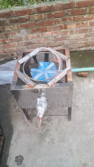হোটেল চুলা।