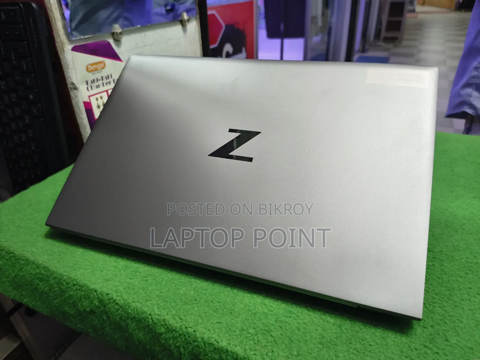 Laptop HP ZBook Firefly 14 G7 8GB Intel Core I5 SSD 256GB