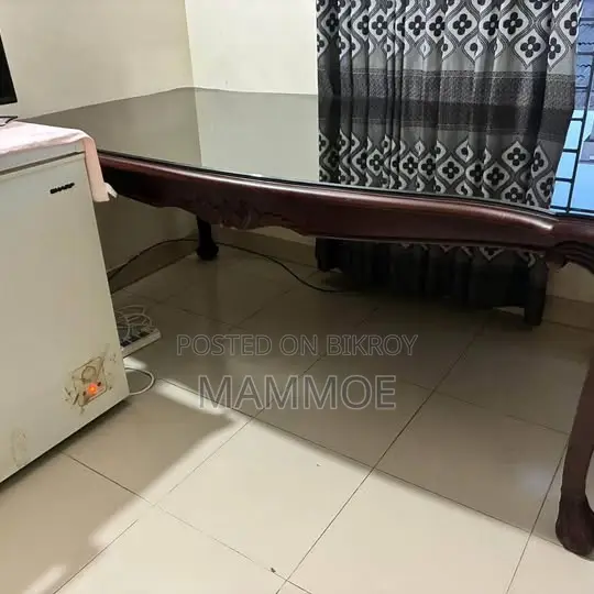 Dining Table Set (6 Chair and Table) for Sell