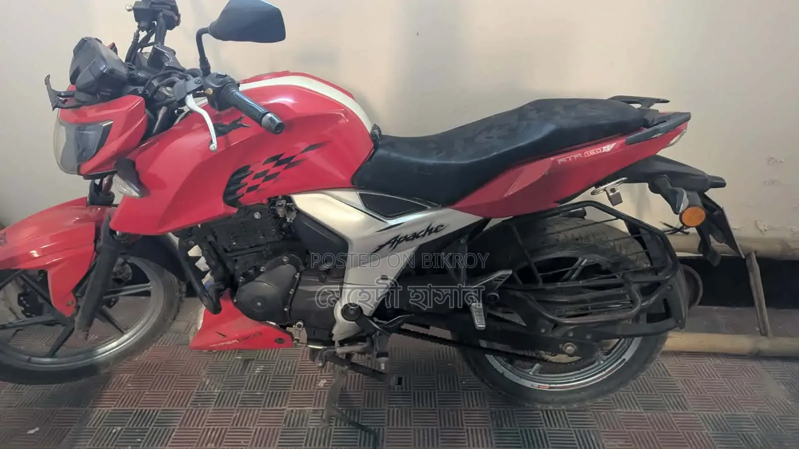 TVS Apache RTR 160 4V 2019 Red