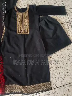 সালোয়ার কামিজ