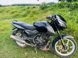 বাজাজ পালসার ১৫০ ২০২১ ব্ল্যাক