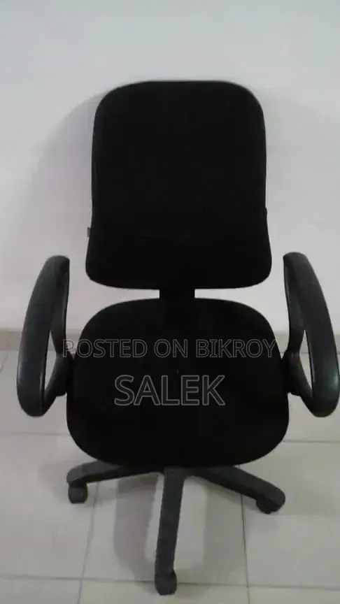 Otobi Chair
