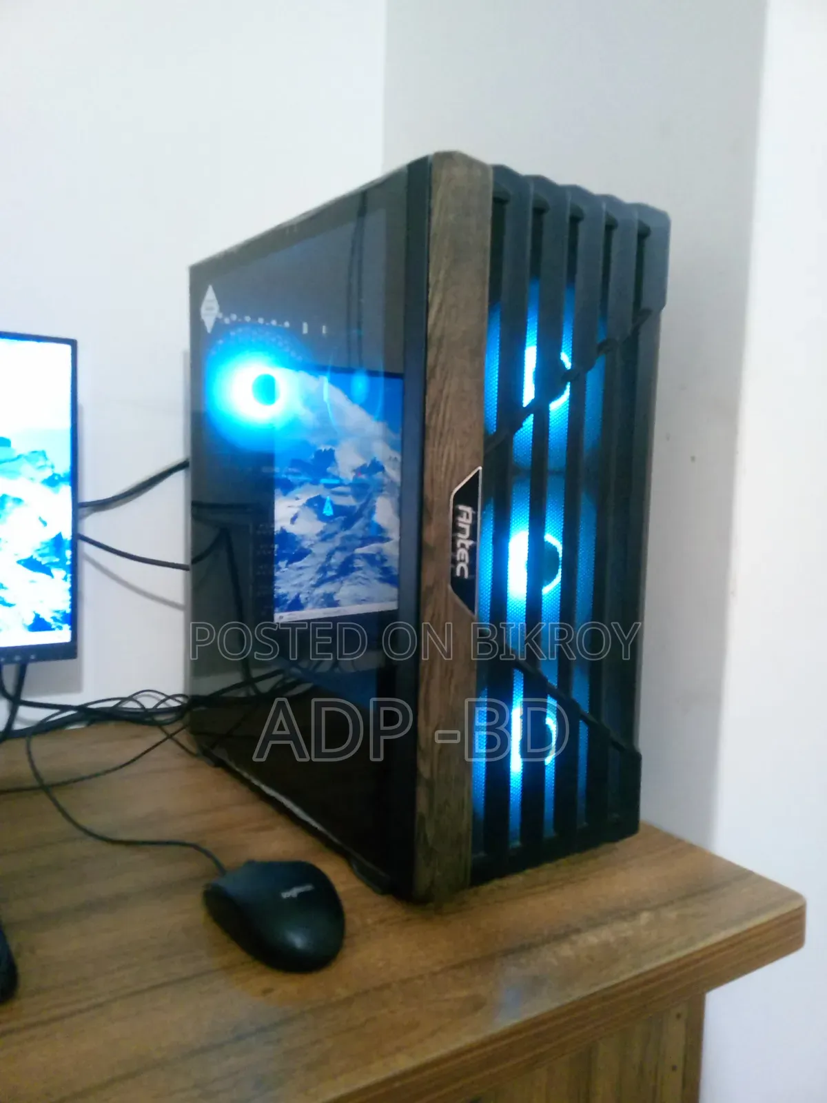 Desktop Computer 8GB AMD Ryzen 5 SSD 256GB