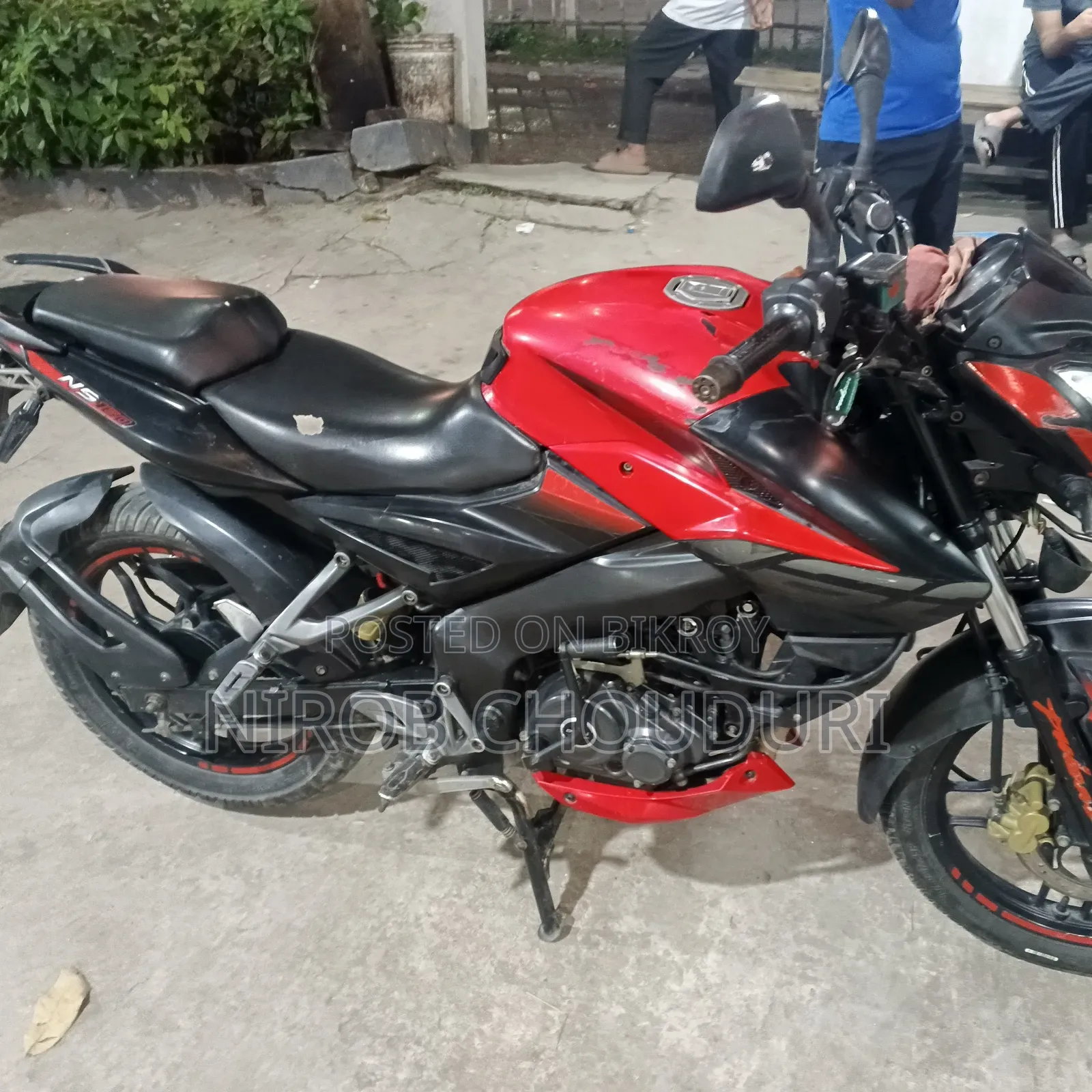 বাজাজ পালসার এনএস ১৬০ ২০১৮ রেড