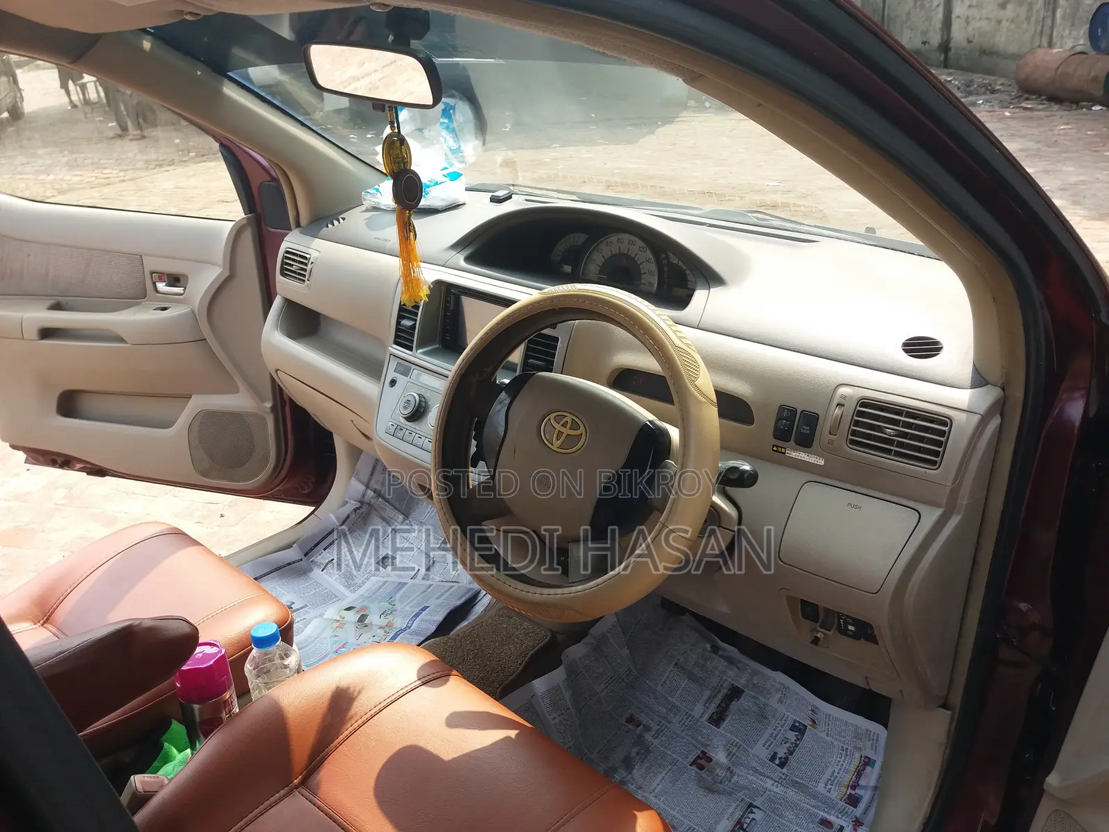 Toyota Raum 2005 Red