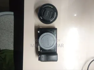 Sony A6000 Mirrorless Camera