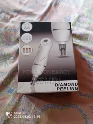 Portable Diamond Dermabrasion Machine (Model: Nv-17)