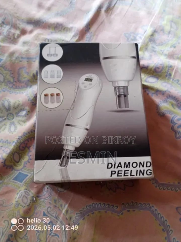 Portable Diamond Dermabrasion Machine (Model: Nv-17)