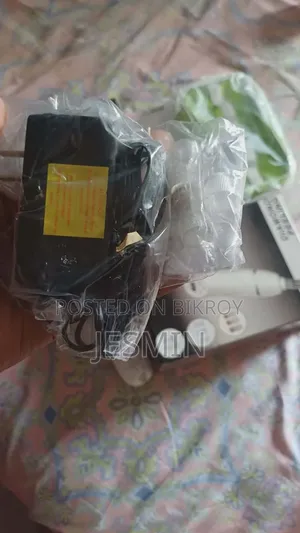 Portable Diamond Dermabrasion Machine (Model: Nv-17)