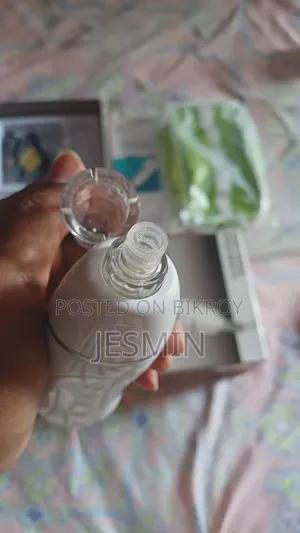 Portable Diamond Dermabrasion Machine (Model: Nv-17)