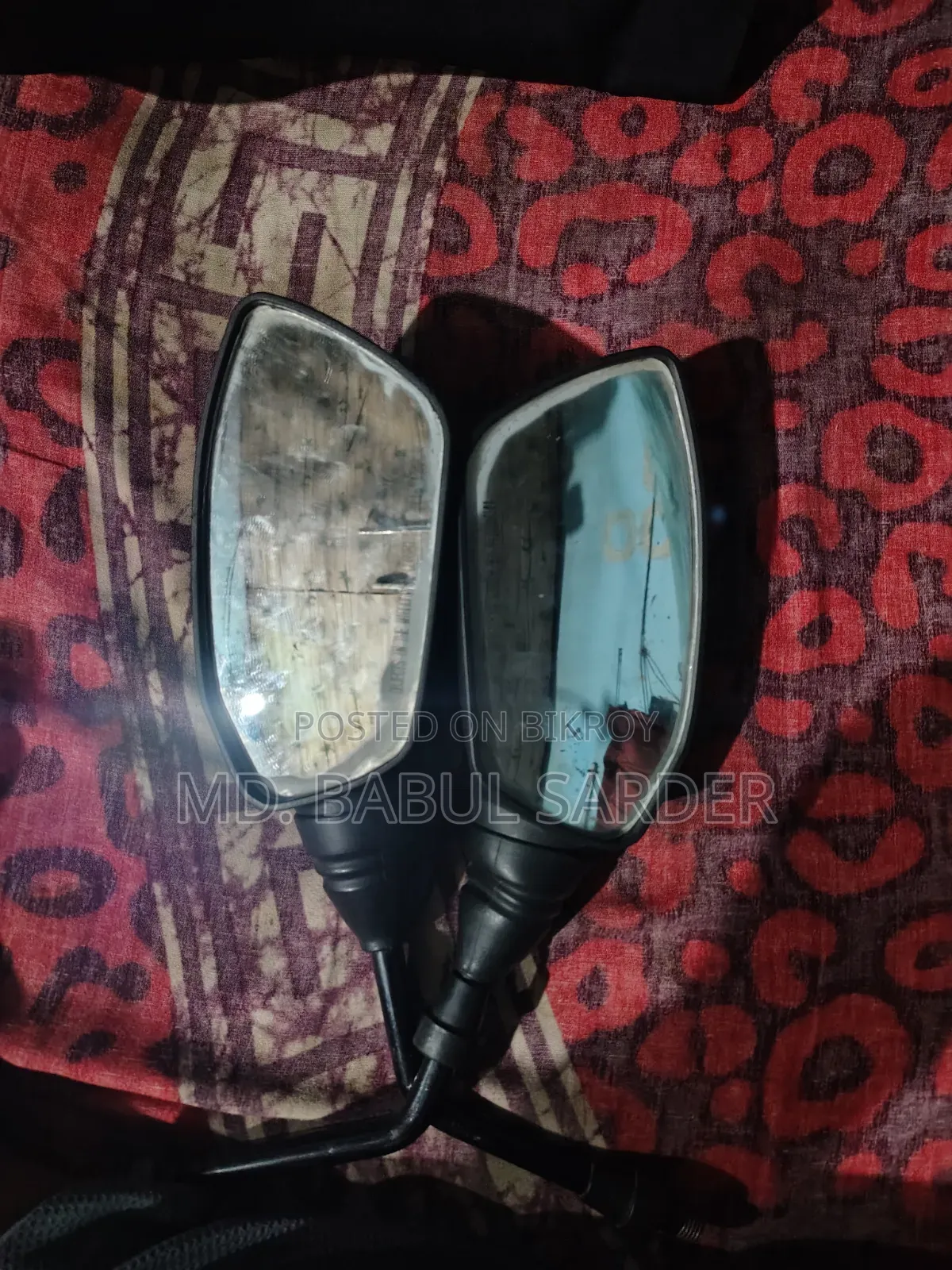 TVS RTR Apache 2v Looking Glass