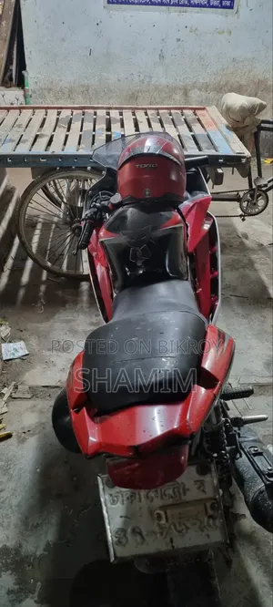 Honda CBR ২০১৩ কালো