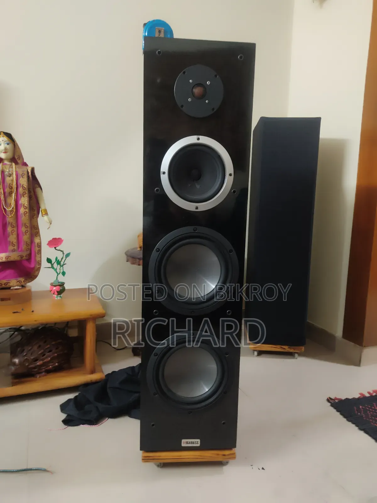Tower Soundbox