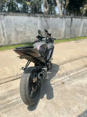 Yamaha 2017 Black