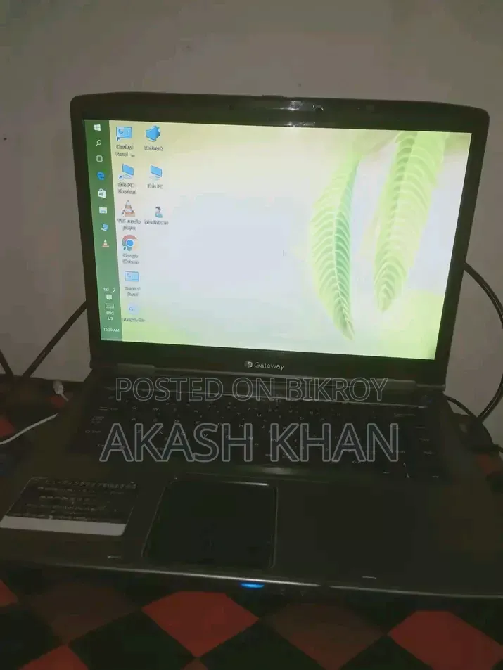 Laptop Gateway CX2615 2GB Intel Core I5 SSD 32GB